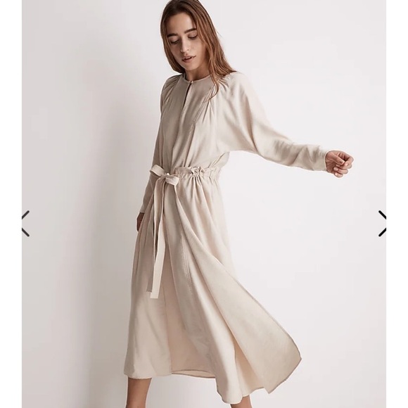 Madewell Dresses & Skirts - Madewell Tie-Front Paperbag Midi Dress in Harvest Moon